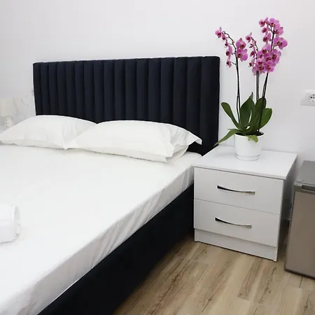 Casa de hóspedes Luen Berati