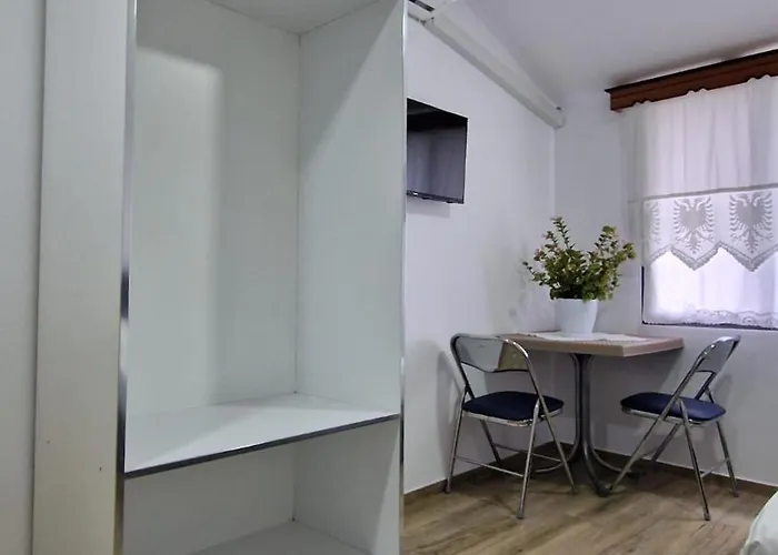 Luen Guest house Berat